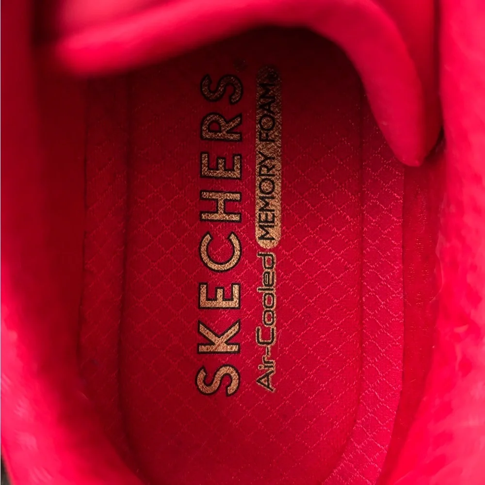 Skechers - Cherry Red Street Uno Stand on Air Sneakers - Picture 8 of 8